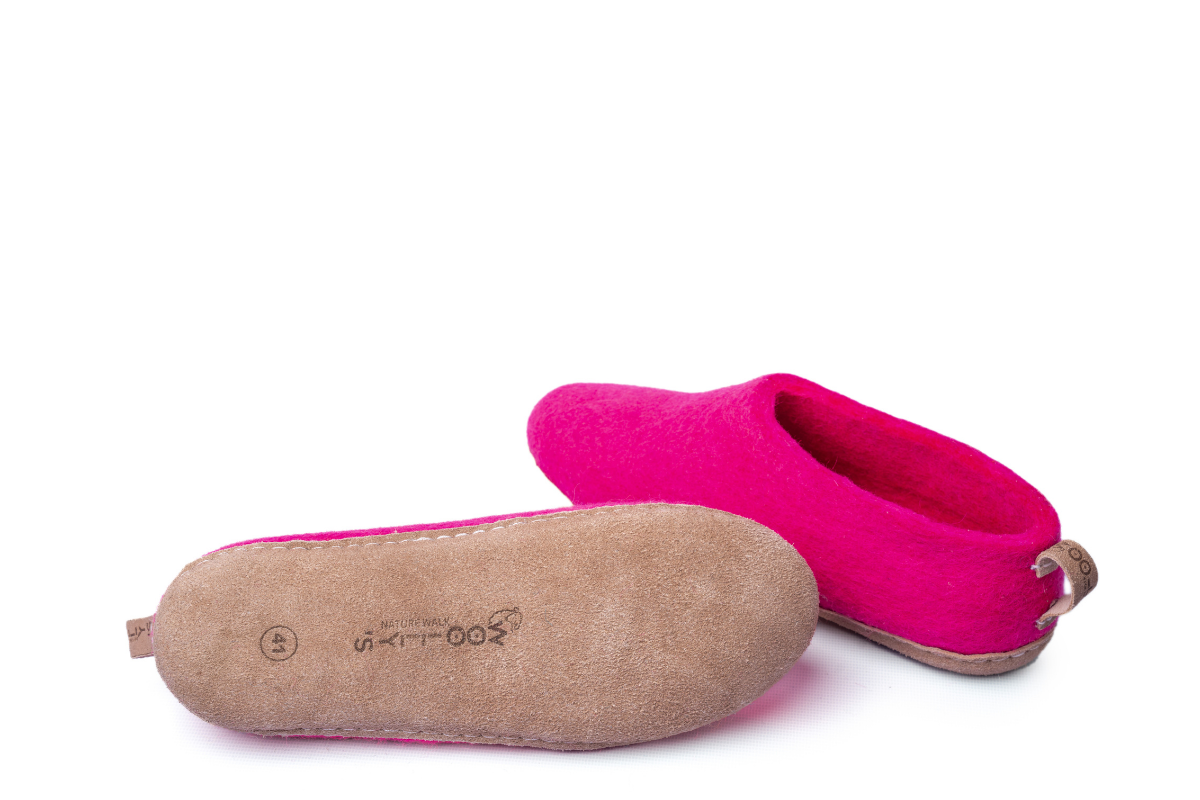 Hausschuhe mit offener Ferse und Ledersohle - Fucsia