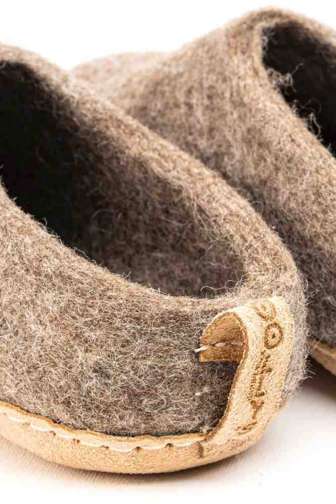 Pantofole Da Interno Con Tacco Aperto e Suola In Cuoio – Marrone Naturale